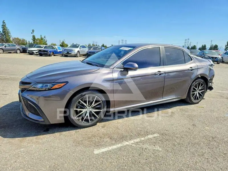 2023 Toyota CAMRY фото