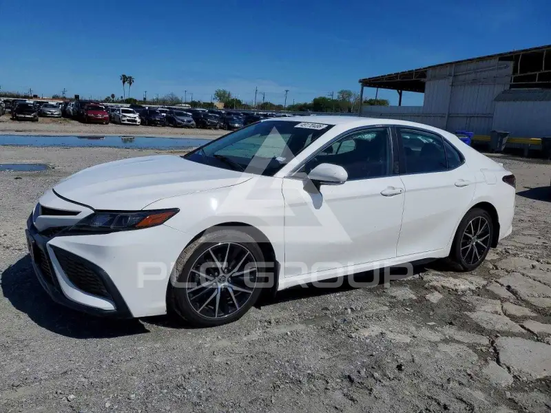 2023 Toyota CAMRY фото