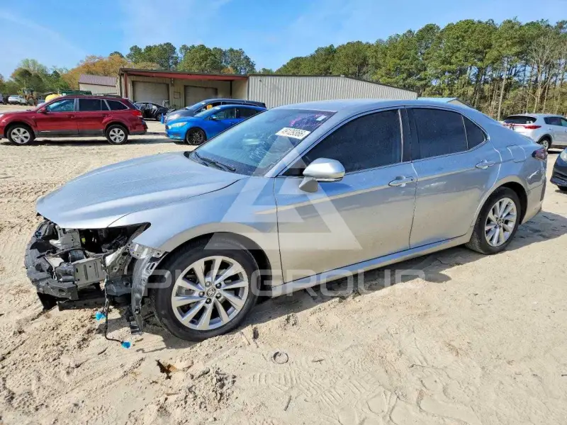 2023 Toyota CAMRY фото