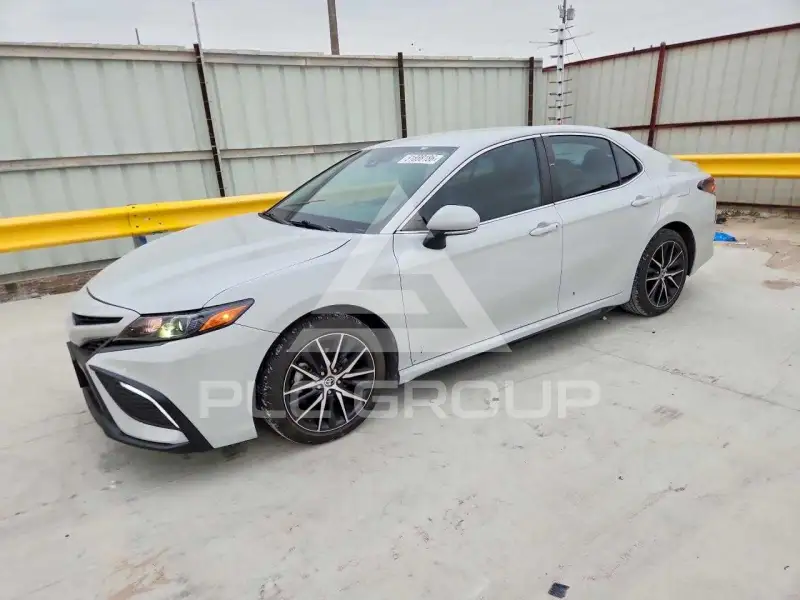 2023 Toyota CAMRY фото