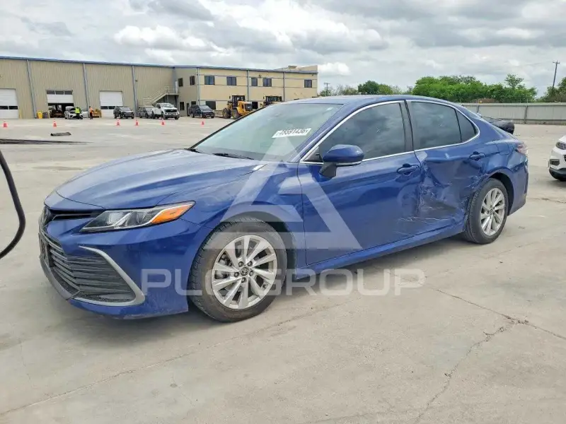 2023 Toyota CAMRY фото