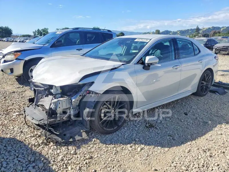 2023 Toyota CAMRY фото