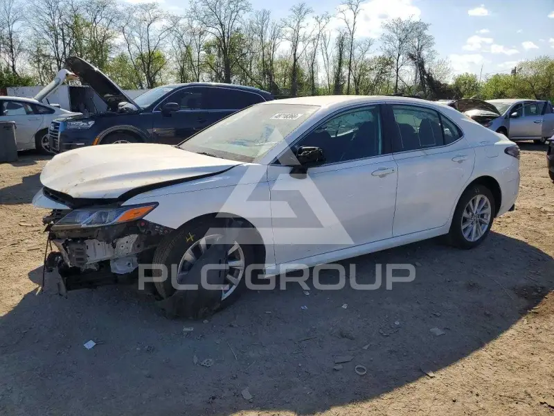 2023 Toyota CAMRY фото