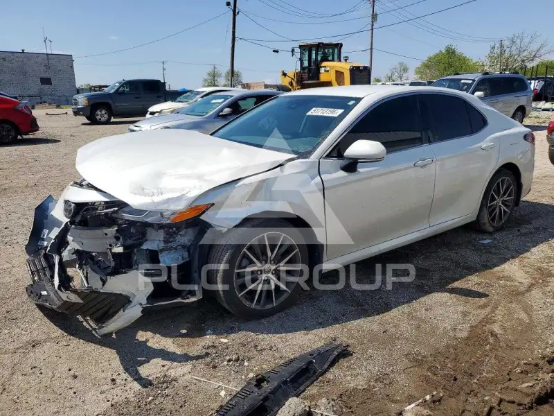 2023 Toyota CAMRY фото