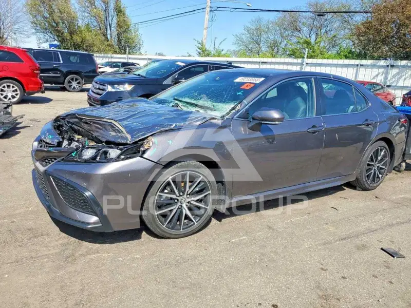 2023 Toyota CAMRY фото