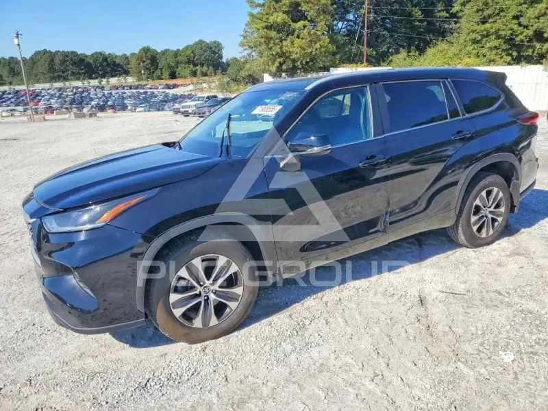 2023 Toyota Highlander фото