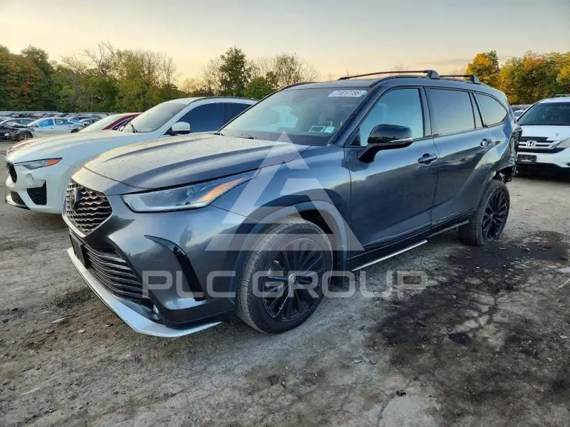 2023 Toyota Highlander фото