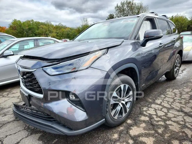2023 Toyota Highlander фото
