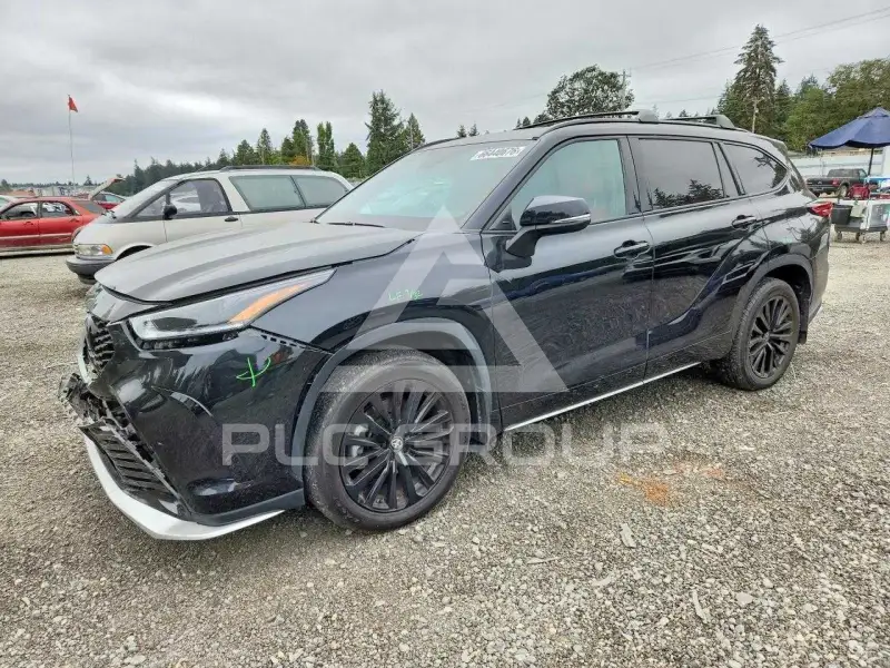2023 Toyota Highlander фото