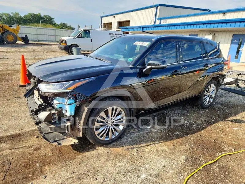 2023 Toyota Highlander photo