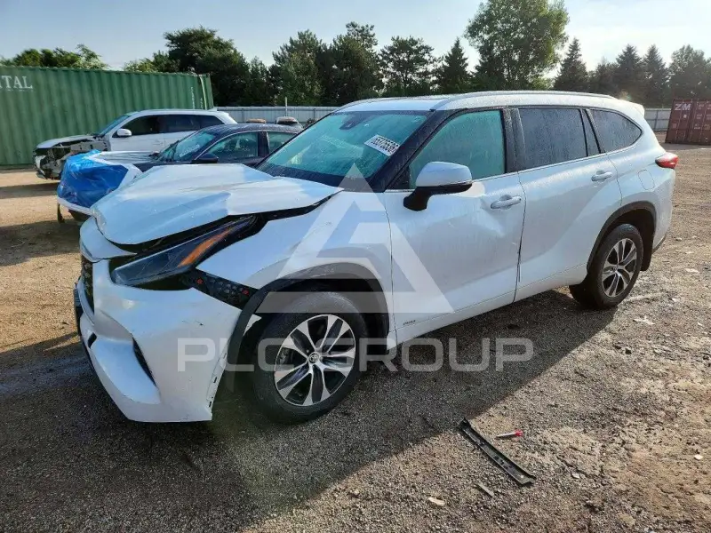 2023 Toyota Highlander фото