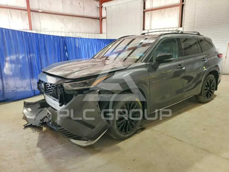2023 Toyota Highlander фото