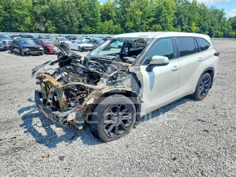 2023 Toyota Highlander фото