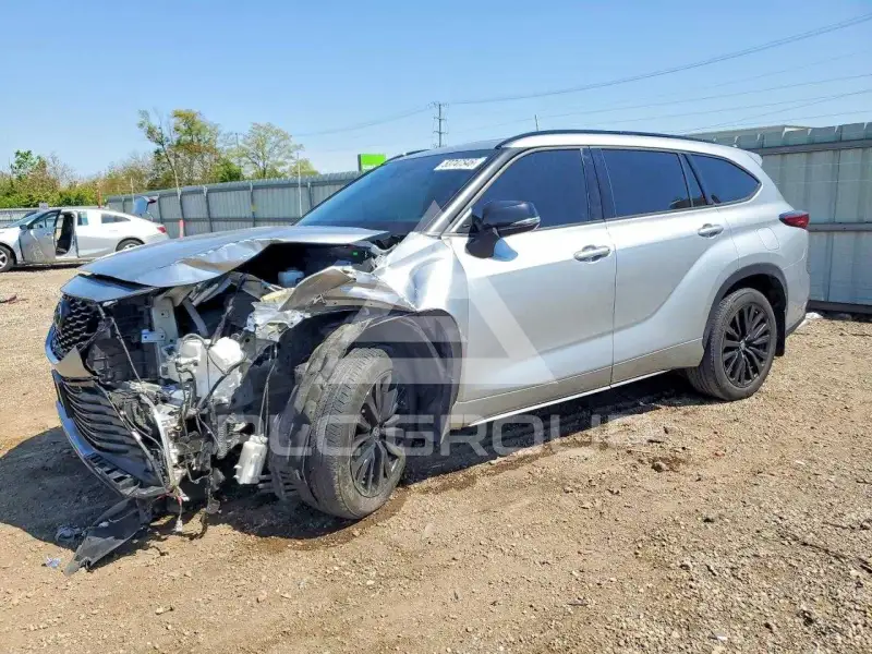 2023 Toyota Highlander фото