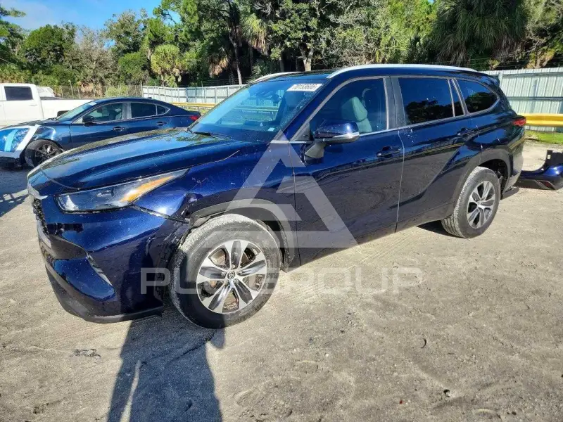 2023 Toyota Highlander фото