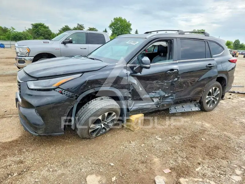 2023 Toyota Highlander фото