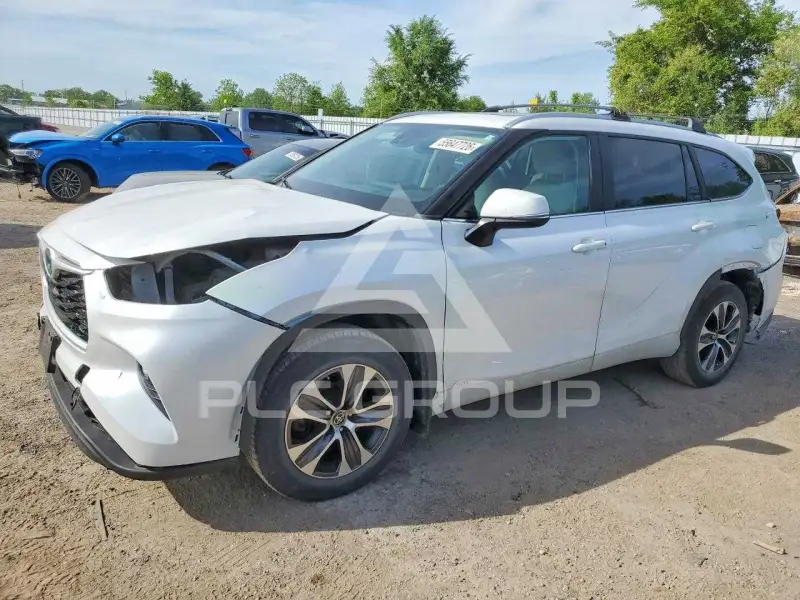 2023 Toyota Highlander фото