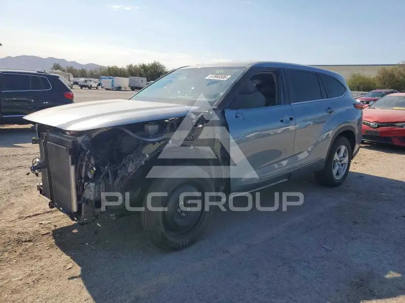 2023 Toyota Highlander фото