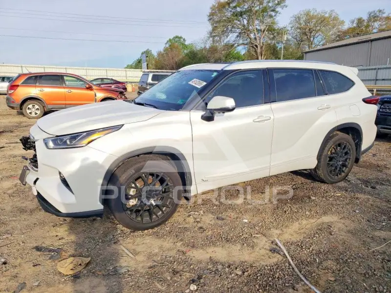 2023 Toyota Highlander фото
