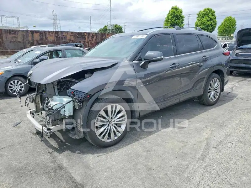 2023 Toyota Highlander фото