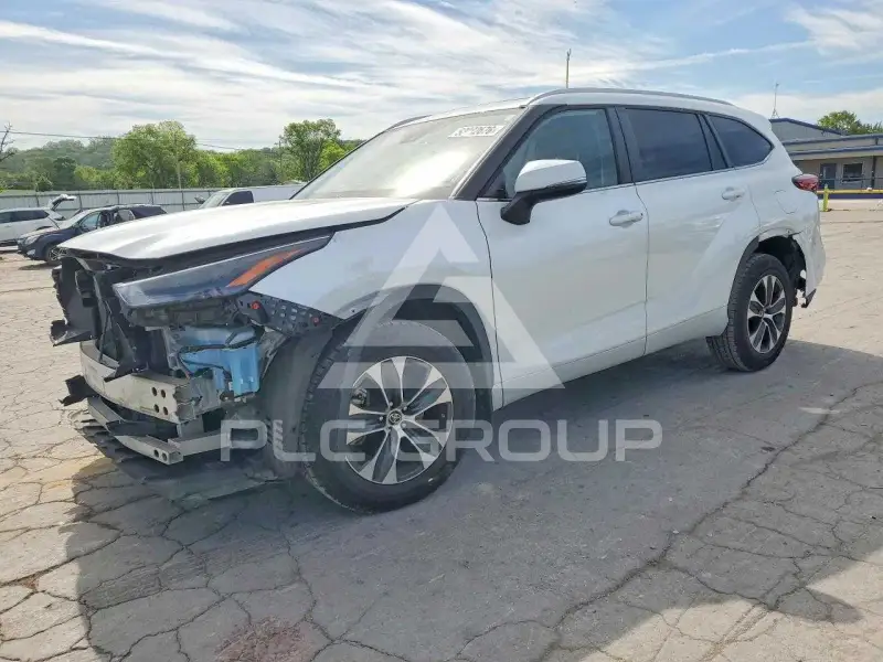 2023 Toyota Highlander фото
