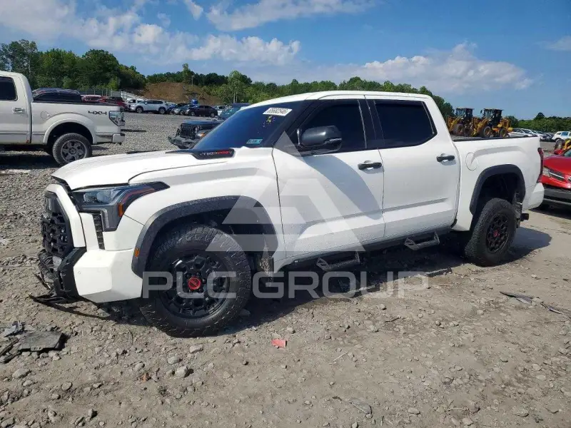 2023 Toyota TUNDRA фото