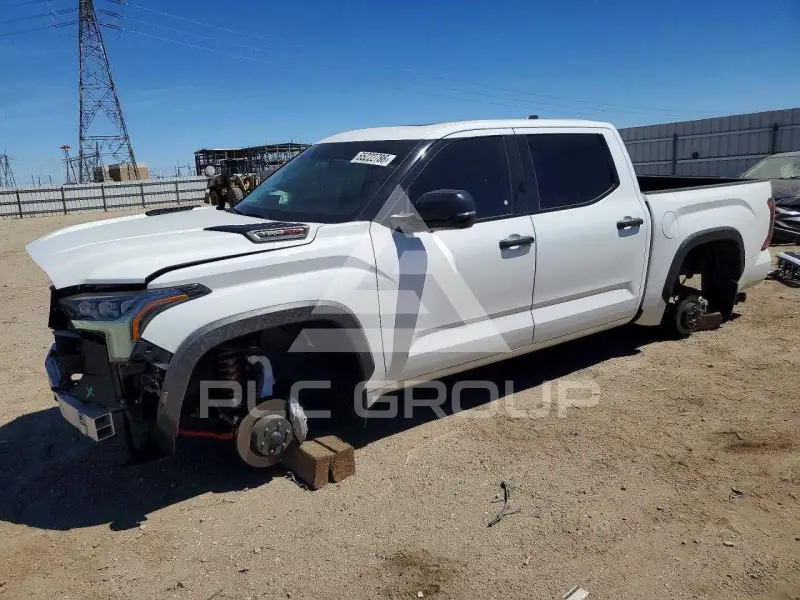 2023 Toyota TUNDRA фото