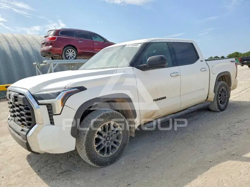 2023 Toyota TUNDRA фото