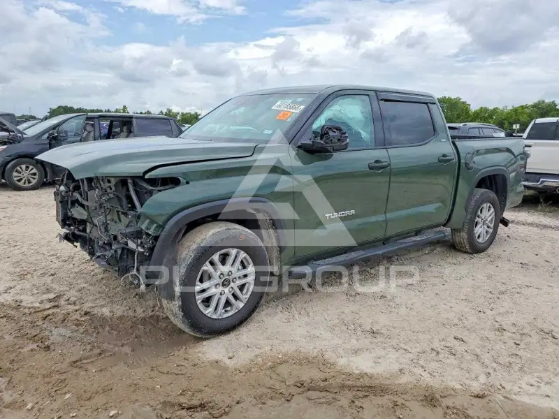 2023 Toyota TUNDRA фото