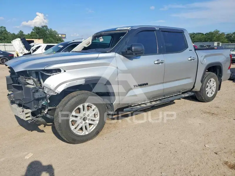 2023 Toyota TUNDRA фото