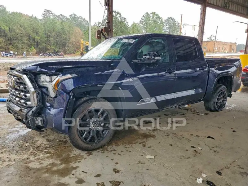 2023 Toyota TUNDRA фото