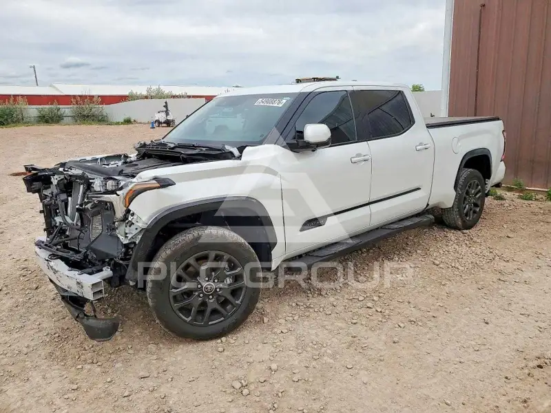 2023 Toyota TUNDRA фото