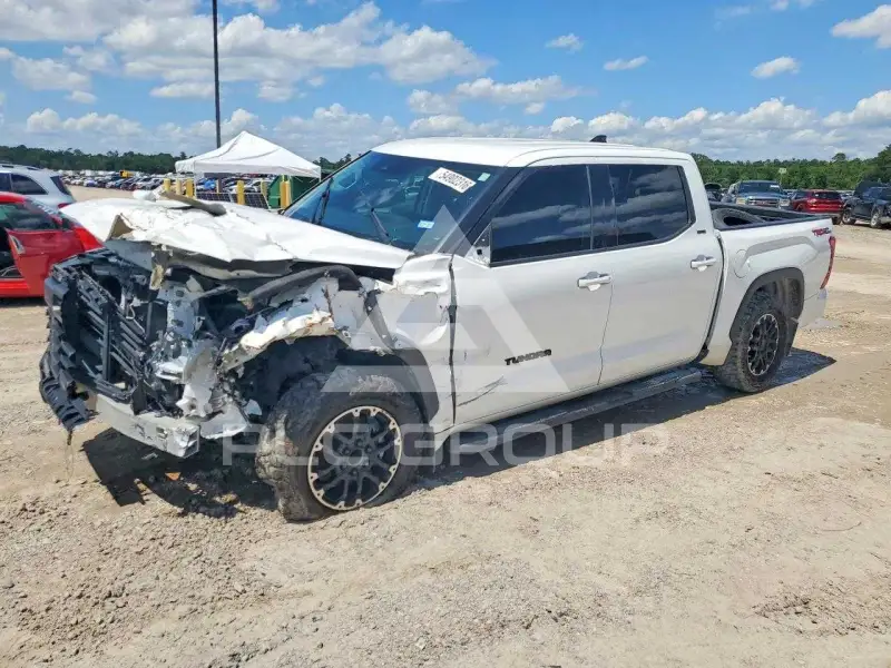 2023 Toyota TUNDRA photo