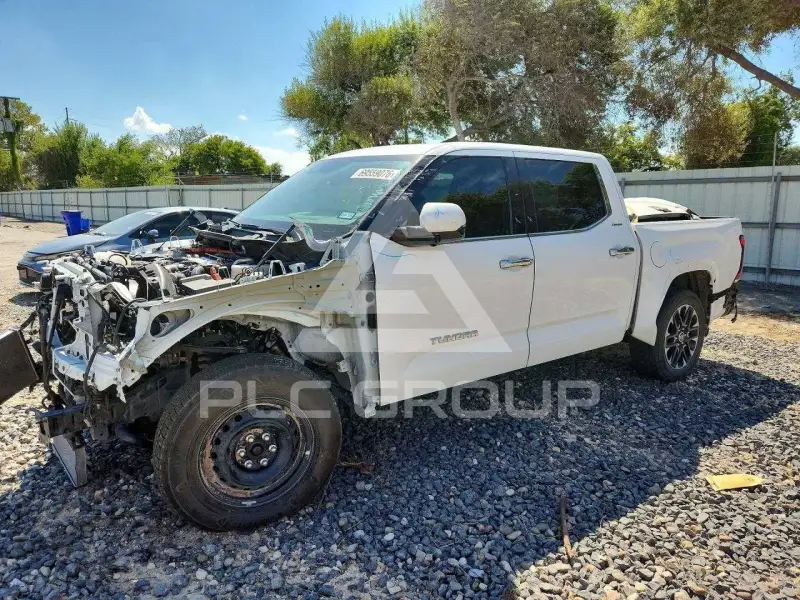 2023 Toyota TUNDRA фото