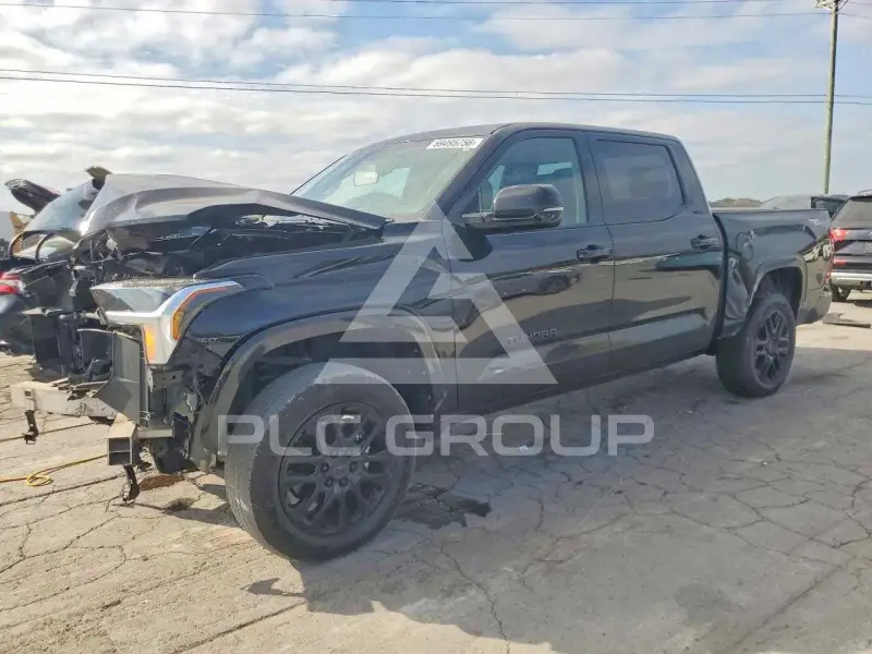 2023 Toyota TUNDRA фото