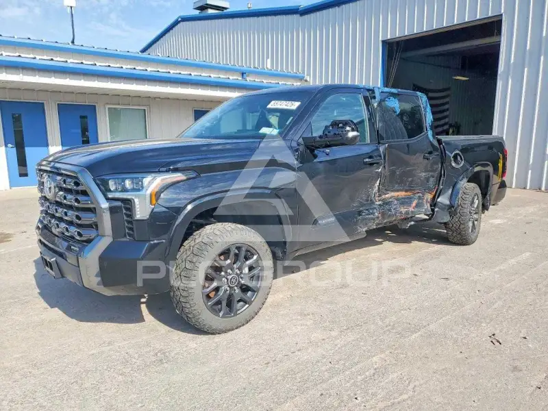 2023 Toyota TUNDRA фото