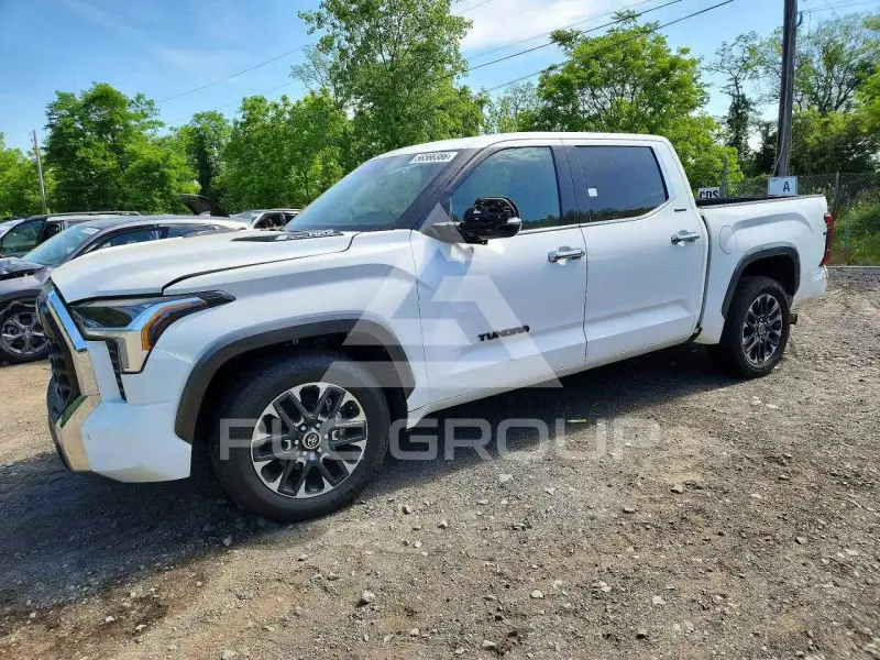 2023 Toyota TUNDRA фото
