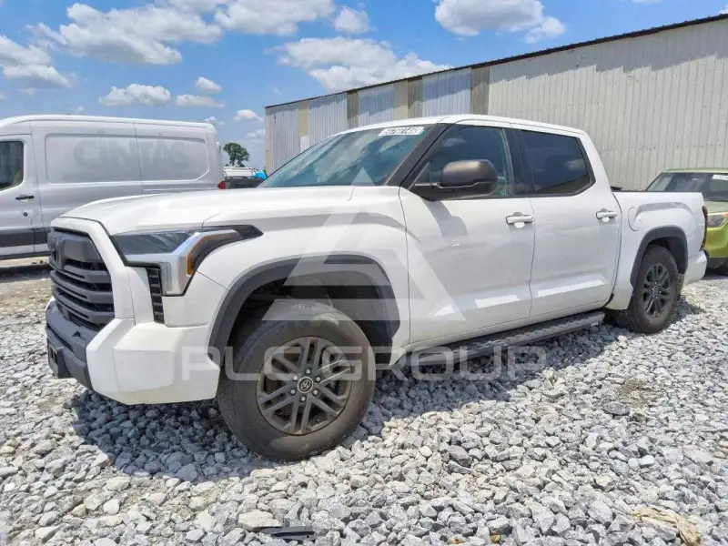 2023 Toyota TUNDRA фото