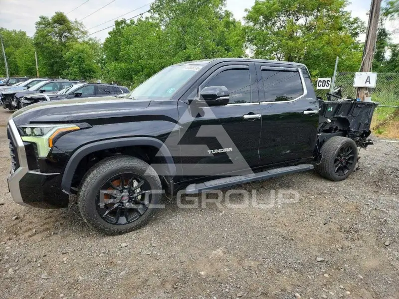 2023 Toyota TUNDRA фото