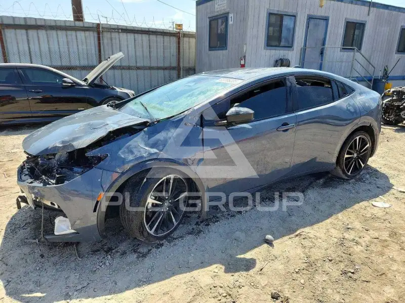 2023 Toyota PRIUS фото
