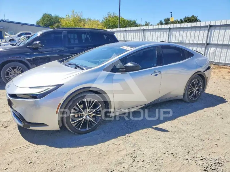 2023 Toyota PRIUS фото
