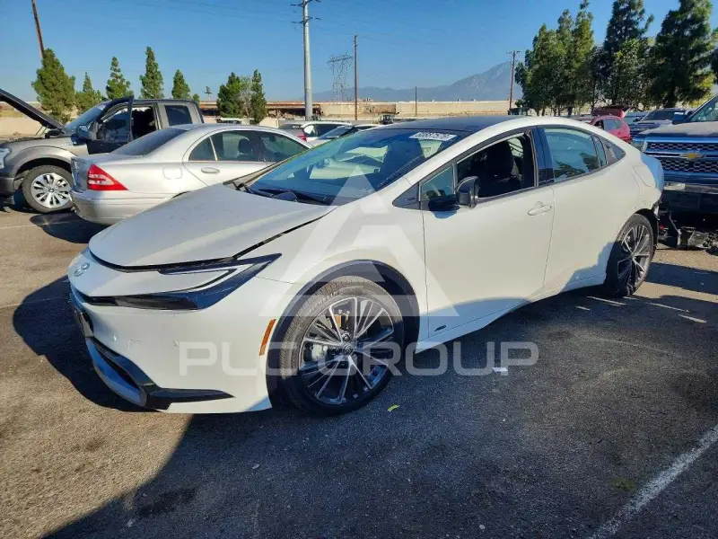 2023 Toyota PRIUS фото