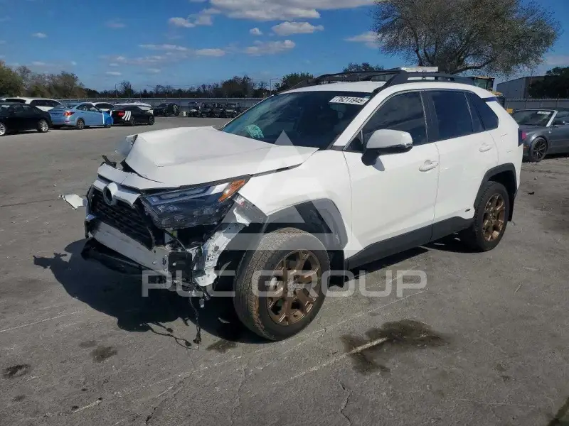 2023 Toyota RAV4 photo
