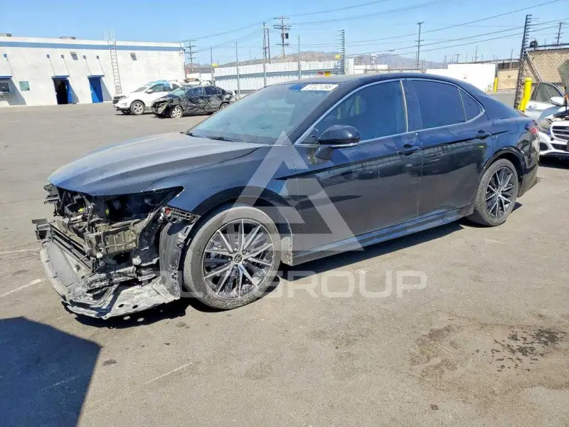 2023 Toyota CAMRY photo