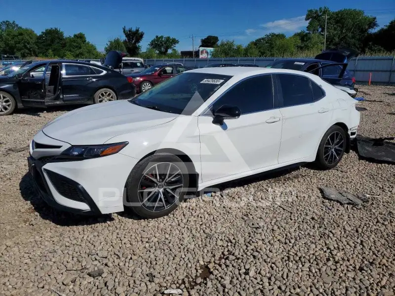 2023 Toyota CAMRY фото