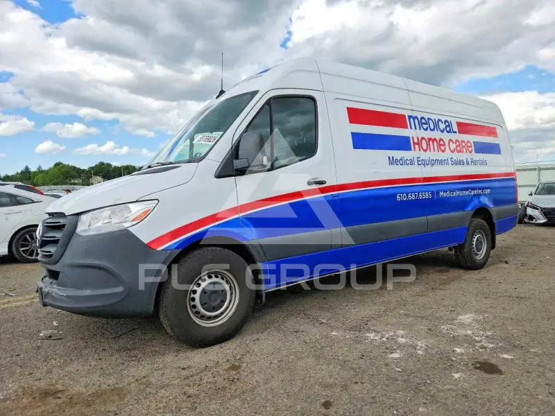 2023 Mercedes Benz SPRINTER photo