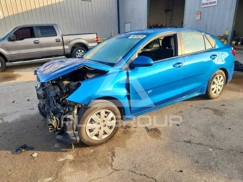 2023 KIA Rio фото