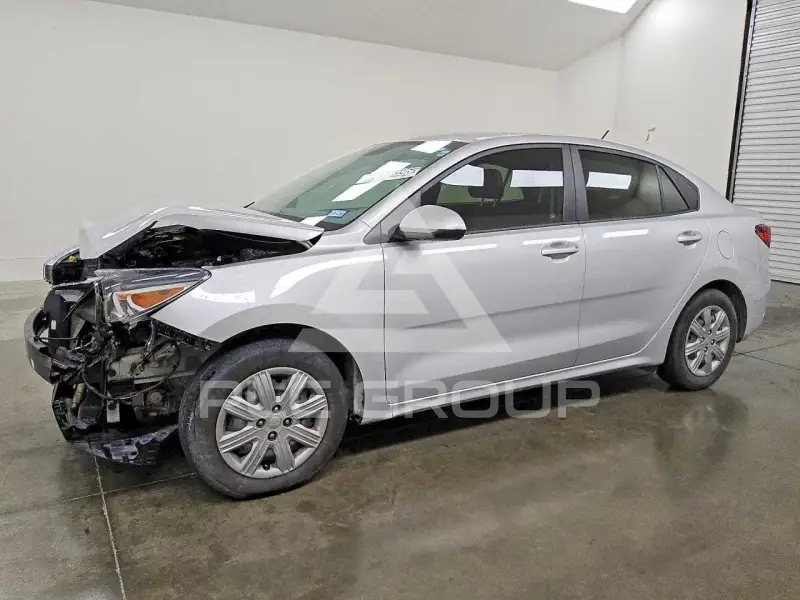 2023 KIA Rio photo