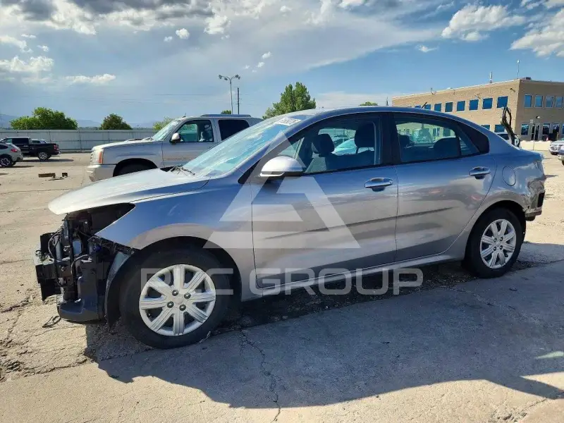 2023 KIA Rio фото