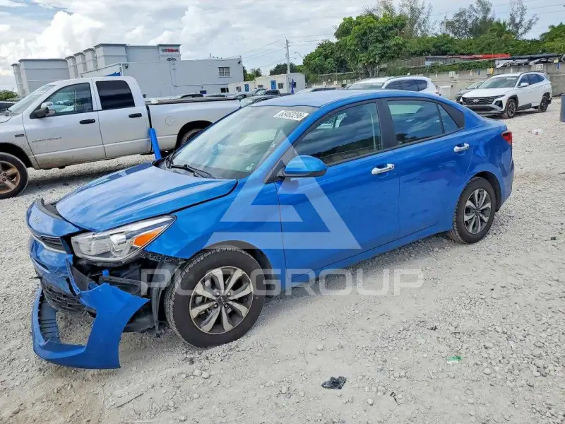 2023 KIA Rio photo